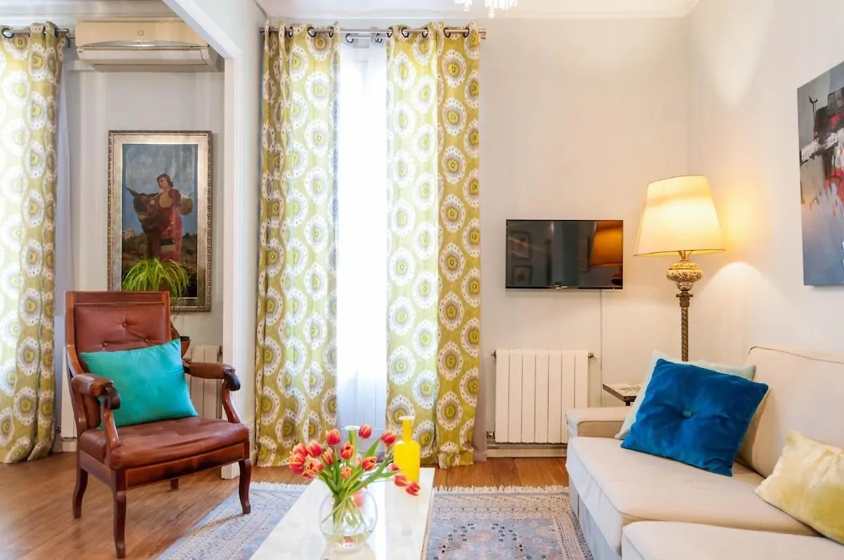 Explore City Center From An Elegant Urban Retreatの連絡先